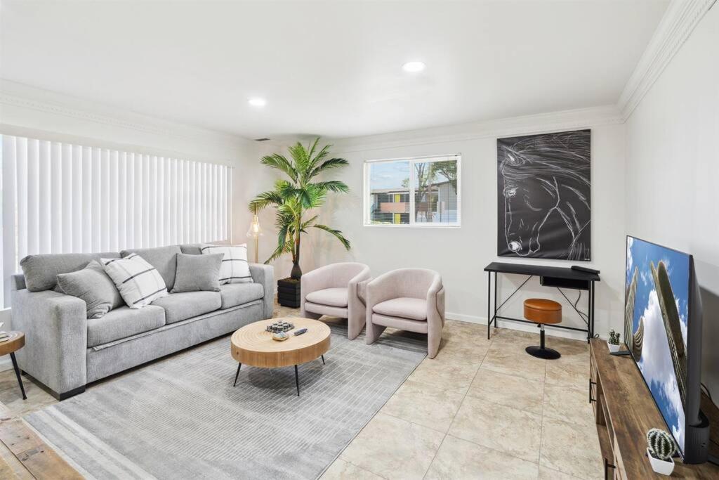 Holiday home Remodeled Gem - Bocceball - 8 Min To Oldtown *